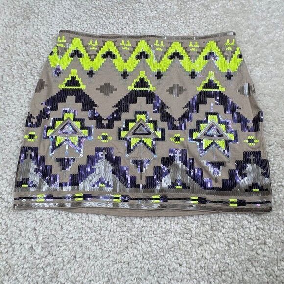 Express Aztec Sequin Stretch Skirt Gray Neon Green NEW - Picture 2 of 8